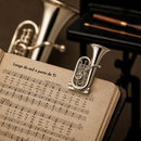Prendedor de Partituras Tuba Par - Tonalidade Prateada